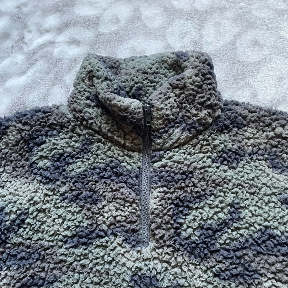 American Eagle Camo Sherpa Quarter Zip Sweatshirt Size Medium - Picture 7 of 12